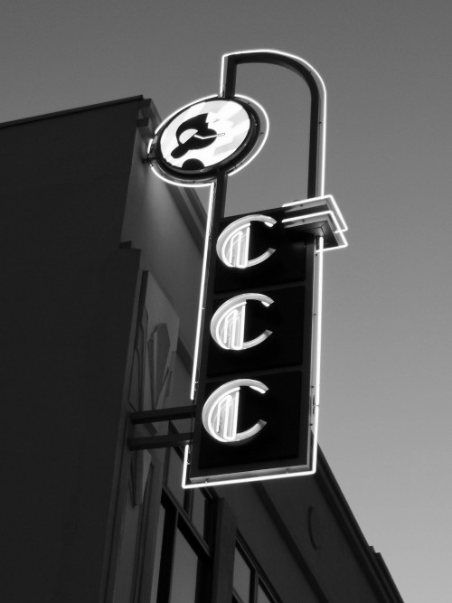 afdc93fc1a776f5fd1b688e474830101.jpg